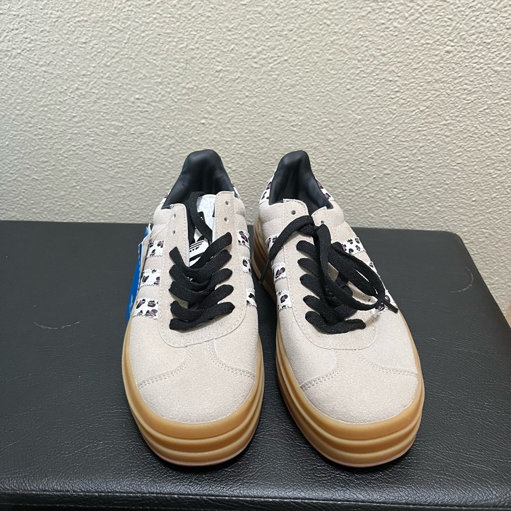 adidas Women’s Beige Suede Platform Sneakers with Leopard Accent - Picture 4 of 9
